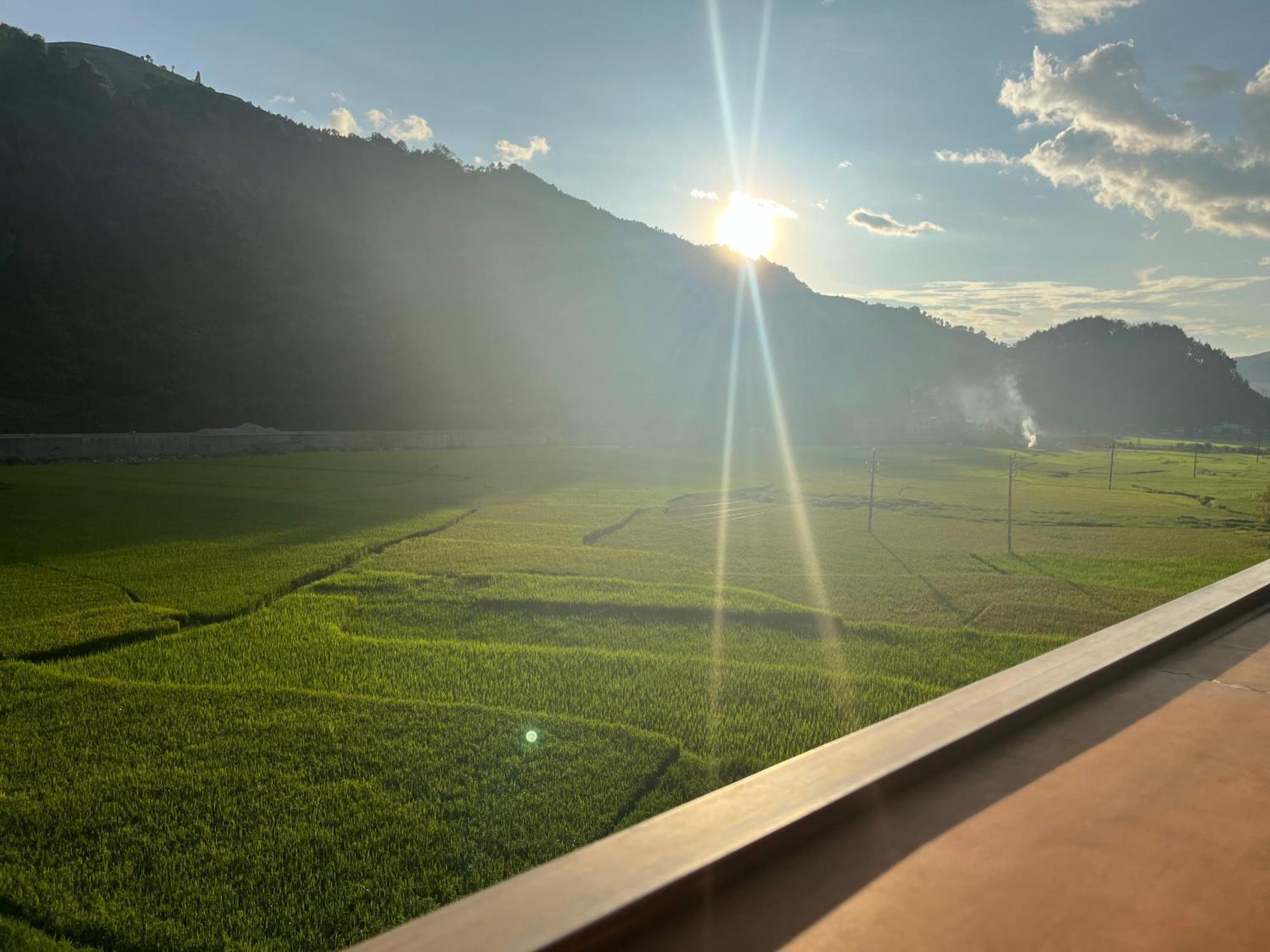 Homestay Hoa Thao - Bus ,Trek & Motorbike Mu Cang Chai ภายนอก รูปภาพ